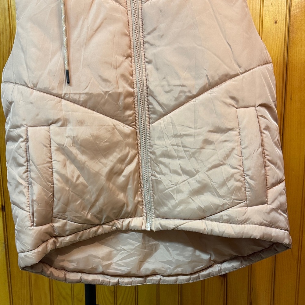 Zella Althetic from Nordstroms Beige Puffer Vest - Picture 4 of 6